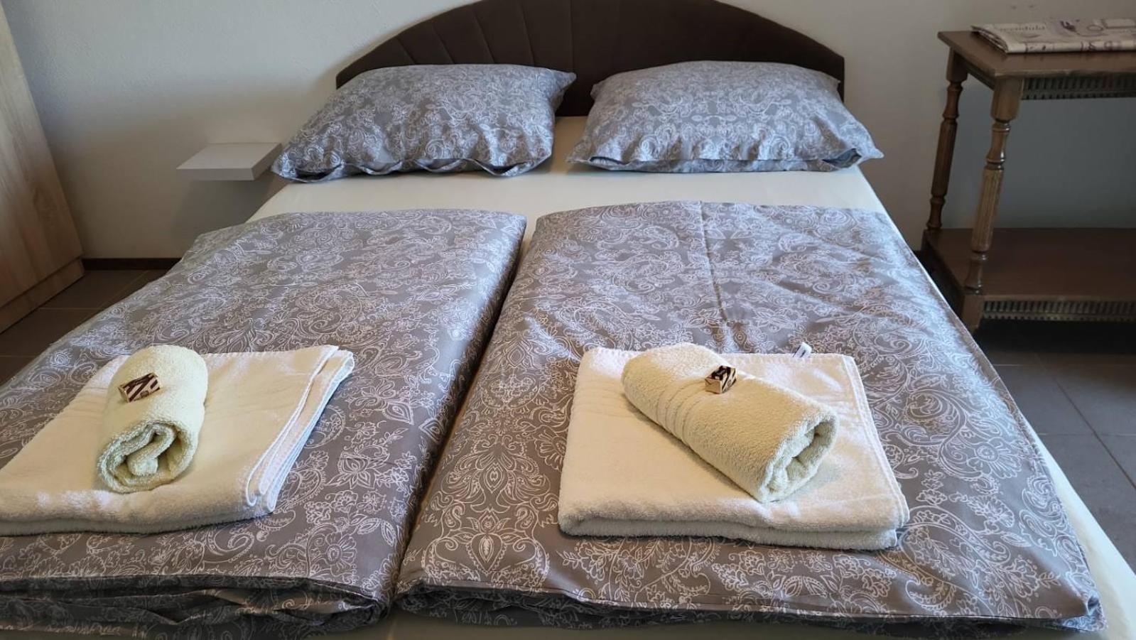 Apartmani Silvana&Vera Senj  Luaran gambar
